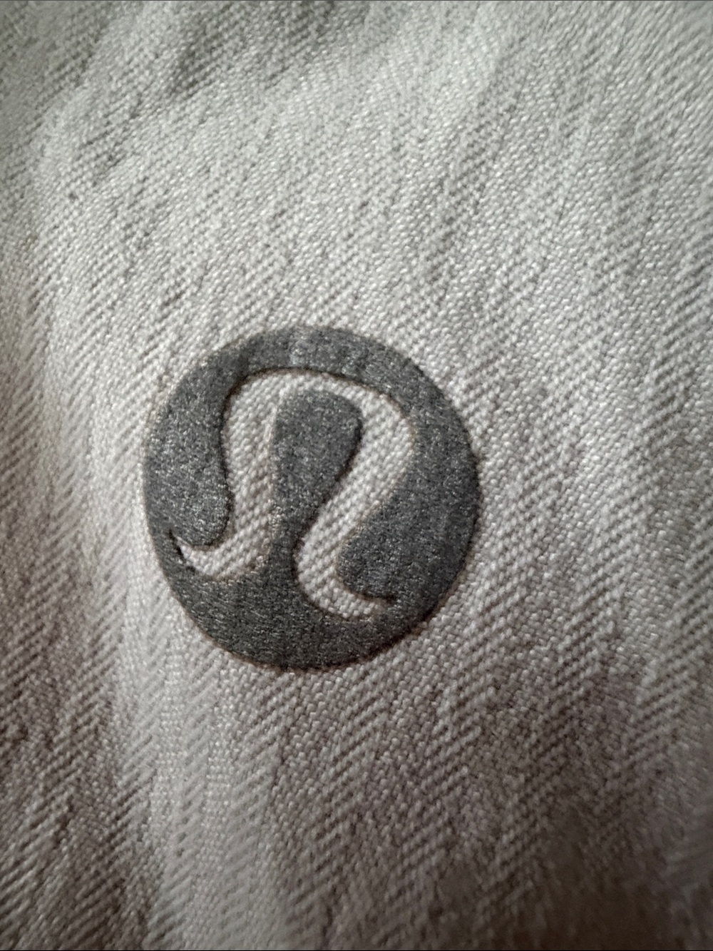 Lululemon Athletica Gray Shorts Lululemon Speed Shorts size 6 - Picture 4 of 9
